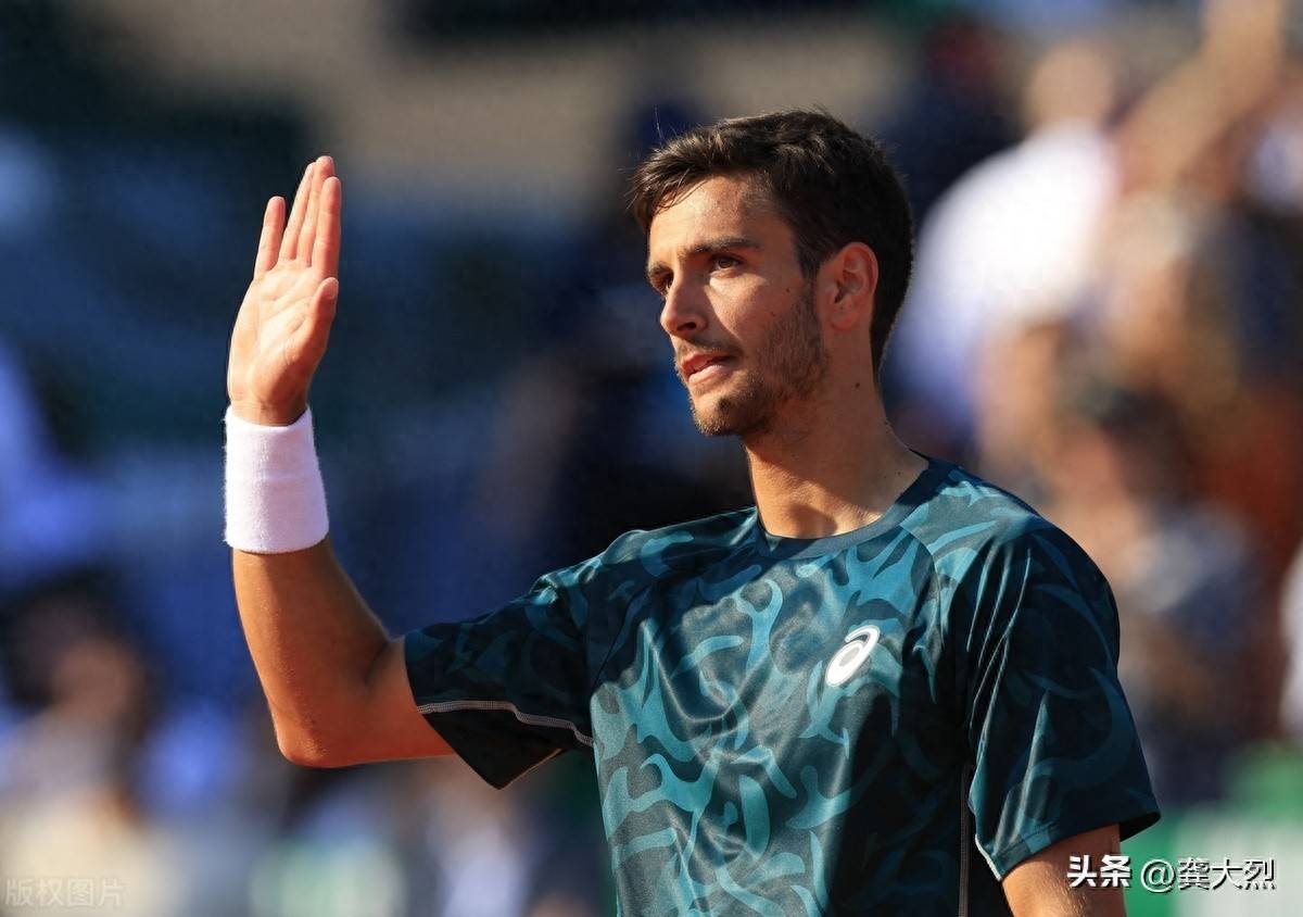 美网绝杀蒙特卡洛大师赛,西西帕斯扛起全队 美网绝杀蒙特卡洛大师赛,西西帕斯扛起全队