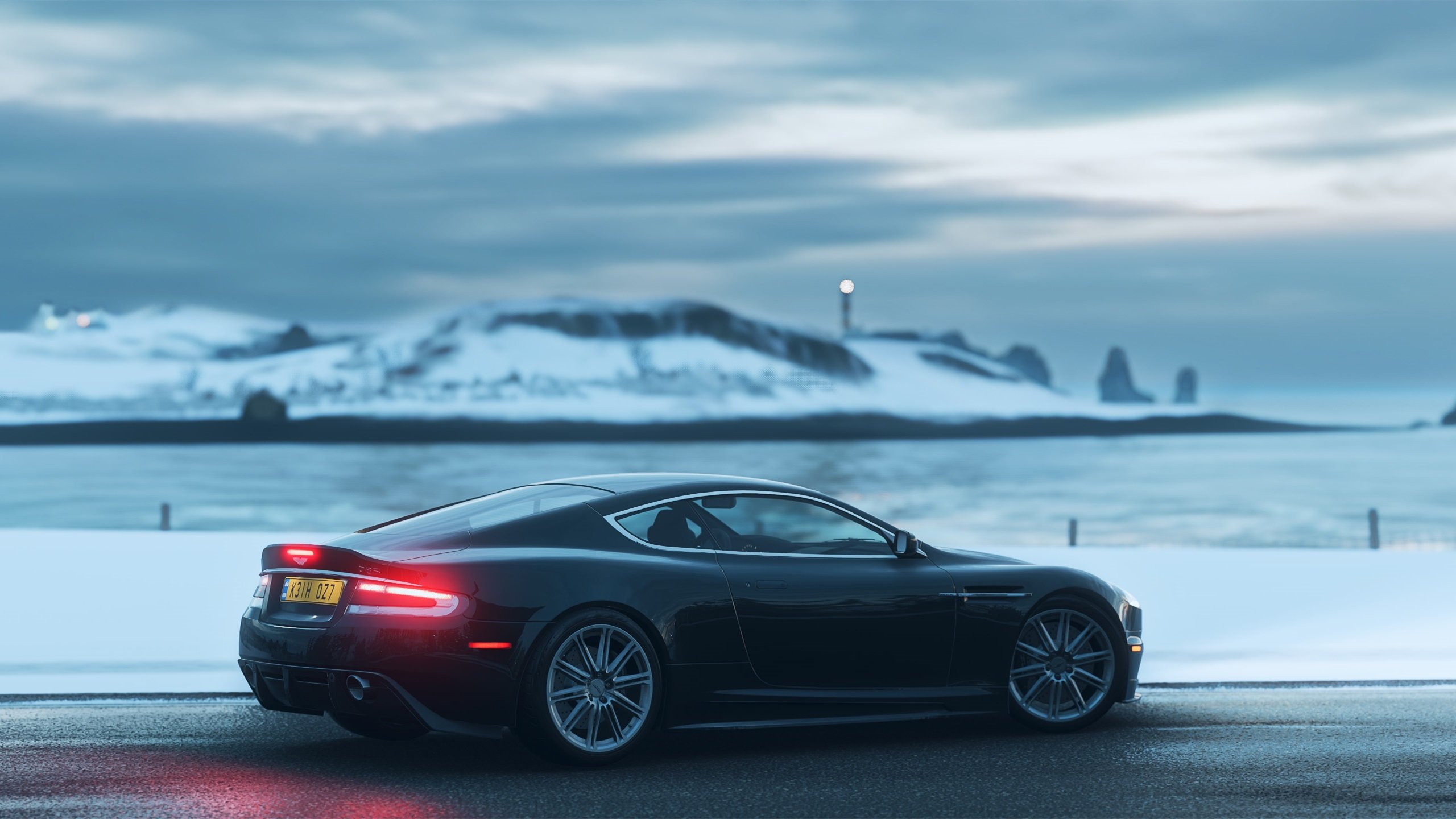 当篮球神话遇见足球奇迹，同一天空下的体育狂想曲